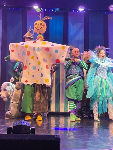 "ВОЛШЕБНИК ИЗУМРУДНОГО ГОРОДА" / премьера 