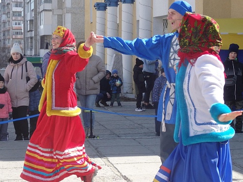 "МАСЛЕНИЧНЫЙ РАЗГУЛЯЙ" уличный праздник